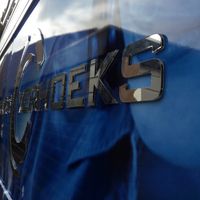 Pluimers &amp; verhoeks - 3D spiegel letters Mercedes Sprinter